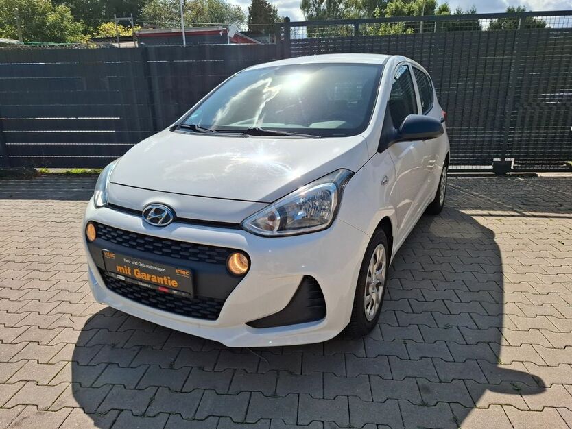 Hyundai i10 70.000 km 6.199 € Düsseldorf 40627