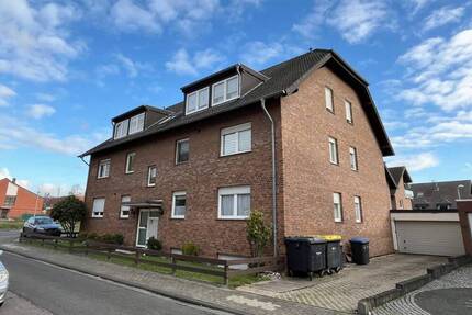 Helle Dachgeschoßwohnung in Bergheim Quadrath mit großem Balkon