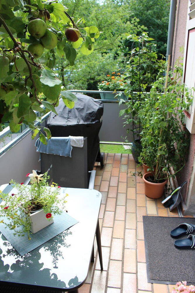 Charmantes Mehrfamilienhaus in Hoffnungsthal mit 3 Wohneinheiten, Garten und Parkplatz