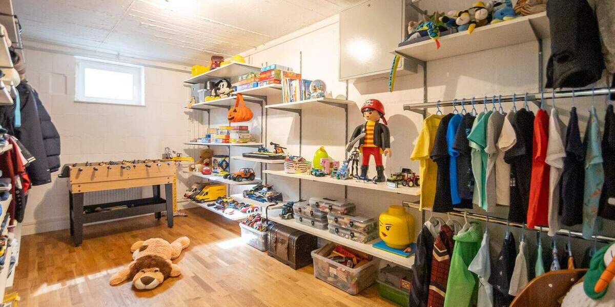 Stilvoller Bungalow mit Pool und liebevoll angelegtem Garten 5 zimmer