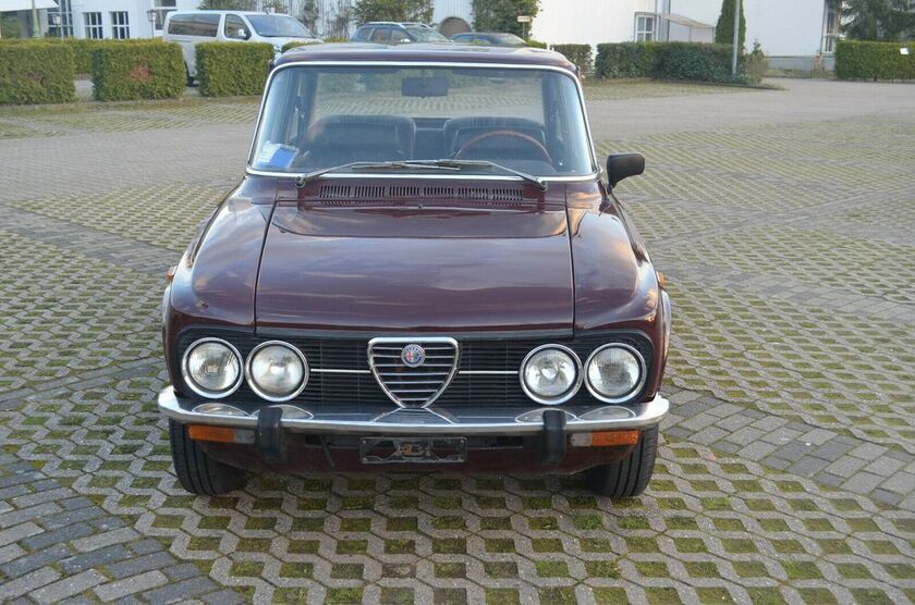 Alfa Romeo Giulia 19.235 km 13.299 € KÖLN 51109