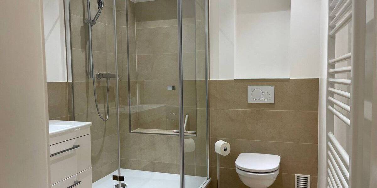 Etagenwohnung Köln / Braunsfeld Braunsfeld - 2 Zimmer, 66 m&sup2;, 359.000&euro; | Angebot:26242919