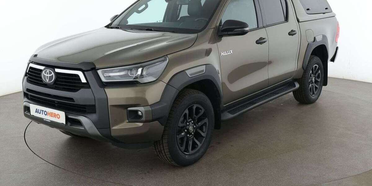 Toyota Hilux 74.102 km 40.070 &euro; Köln 50739