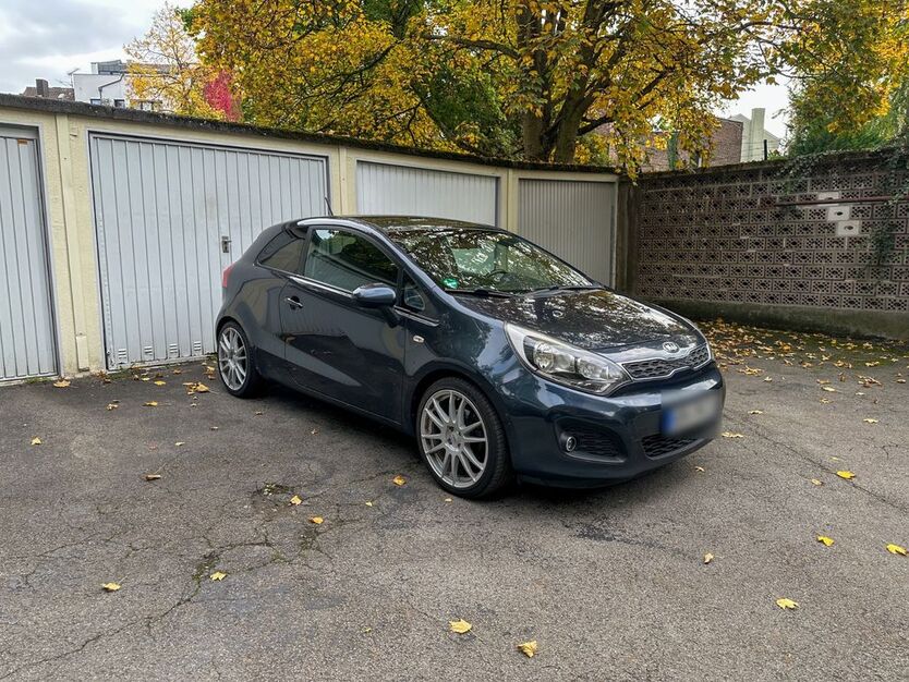 Kia Rio 196.000 km 4.000 € Köln 50968