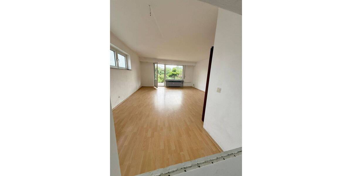 Charmantes Dreifamilienhaus in bester Lage von Baumberg. 9 zimmer