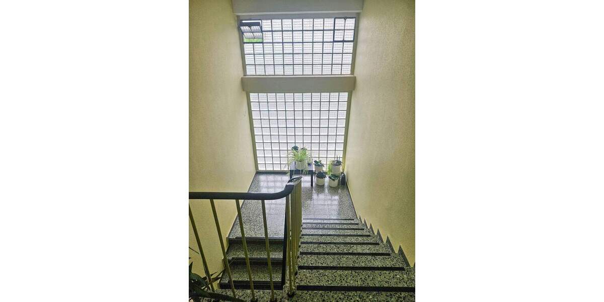 Gepflegte Eigentumswohnung mit Balkon + PKW Stellplatz in ruhiger Anwohnerlage! 51145 Köln - Eil. 3 zimmer