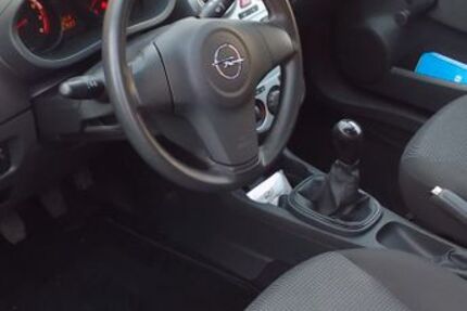 Opel Corsa 65.266 km 4.500 &euro; Köln 51109
