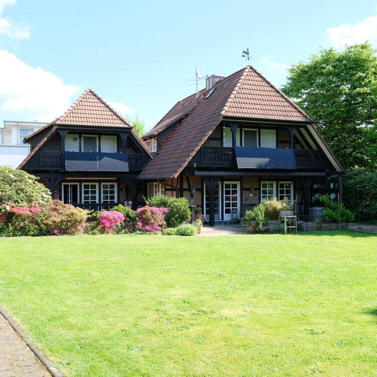 Haus zum Kaufen in Rösrath 995.000 € 229.1 m²