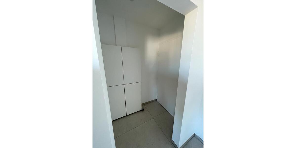 Dachgeschoßwohnung Siegburg - 1 Zimmer, 37 m&sup2;, 852&euro; | Angebot:25274218