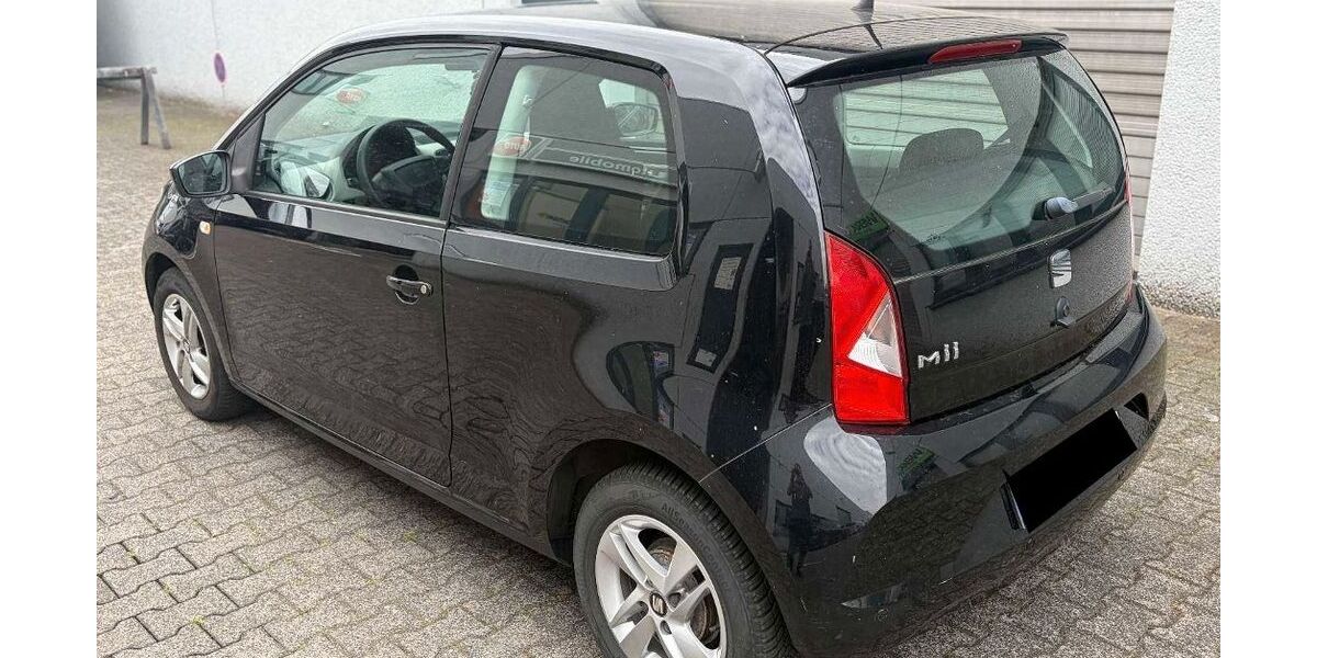 Seat Mii 55.000 km 5.900 &euro; Leverkusen 51371