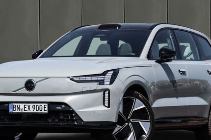 Volvo EX90 2.568 km 79.990 € Bonn 53177