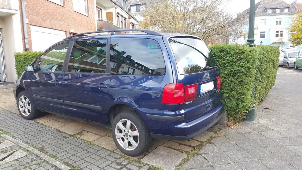 Seat Alhambra 220.000 km 2.400 € Düsseldorf 40468