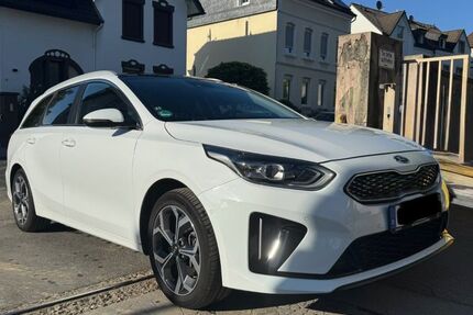 Kia ceed Sportswagon 50.000 km 22.490 &euro; Solingen 42719