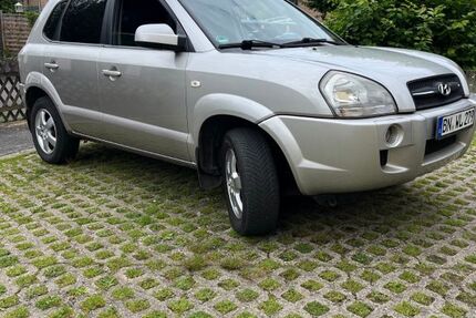 Hyundai TUCSON 227.000 km 2.800 &euro; Bonn 53229