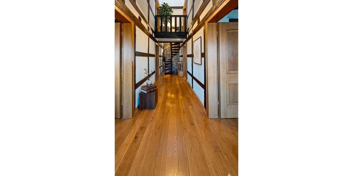 Einfamilienhaus Köln - 16 Zimmer, 770 m&sup2;, 449.000&euro; | Angebot:26455229
