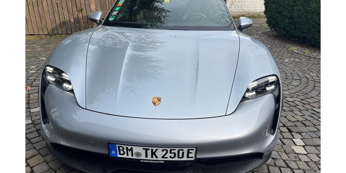 Porsche Taycan 60.000 km 53.900 &euro; Frechen 50226