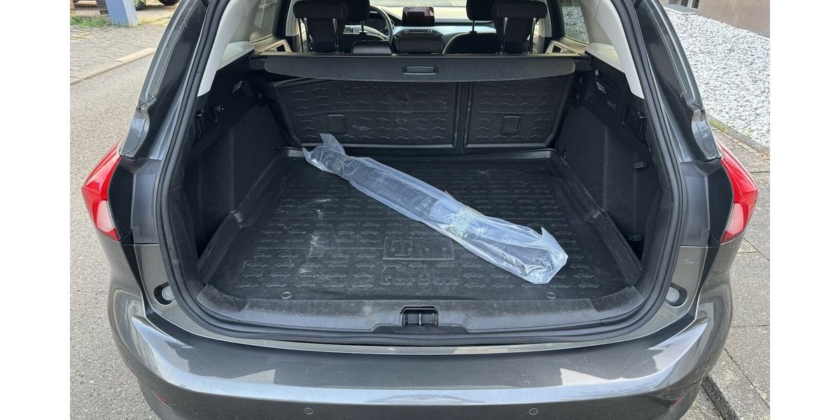 Ford Focus EcoBlue.Nav.Temp.Serv-Neu.EU6 GARANTIE.1Hd 64.284 km 14.000 &euro; Erftstadt 50374