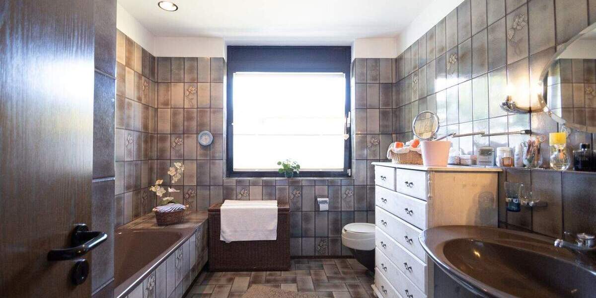 Stilvoller Bungalow mit Pool und liebevoll angelegtem Garten 5 zimmer