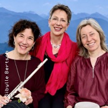 SOMMERGLÜCK MIT LYRIK & MUSIK - Potpourri als Odé an den Sommer 05.07.2026 Hinterhofsalon
