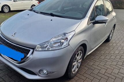 Peugeot 208 118.300 km 4.750 € köln 51107