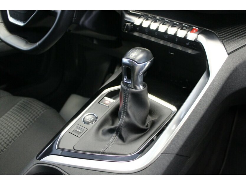 Peugeot 5008 BlueHDi Active Pack - 7 Sitzer - 27.732 km 22.980 € Euskirchen 53881