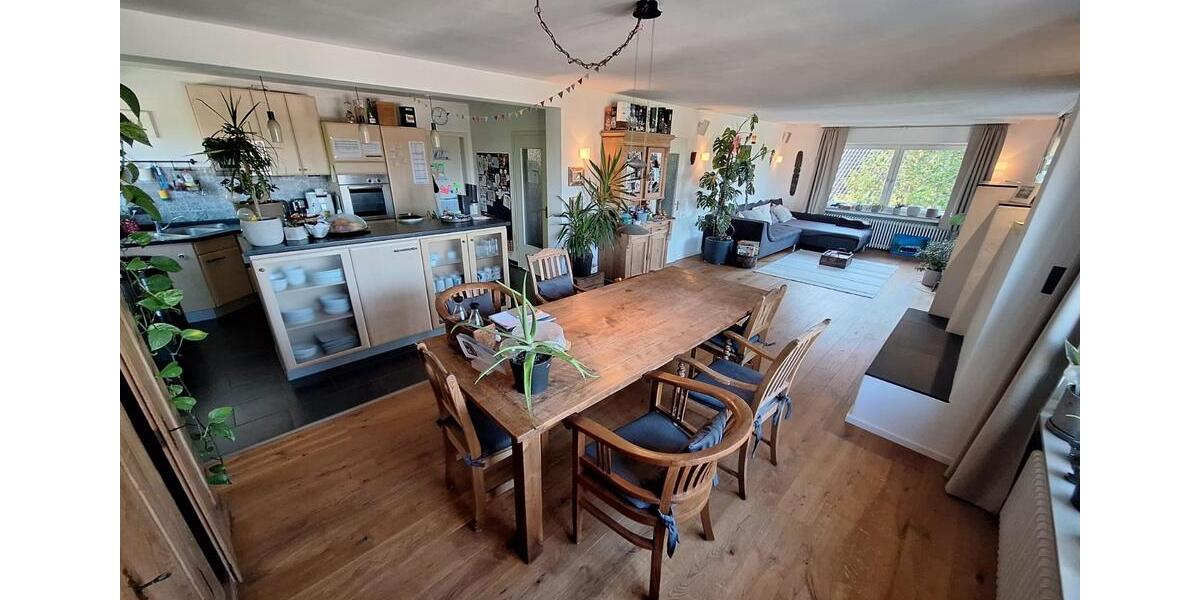 Einfamilienhaus Hennef (Sieg) - 9 Zimmer, 236 m&sup2;, 2.450&euro; | Angebot:26148472