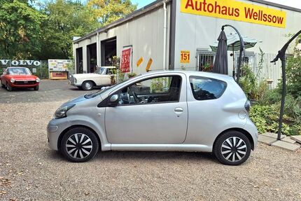 Toyota Aygo (X) 249.000 km 1.890 &euro; Köln Porz 51147