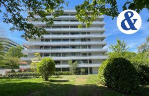 Wohnung mit Charakter 2 Zimmer Wohnung im 70er Jahre Look mit Balkon in Muffendorf