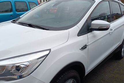 Ford Kuga 78.000 km 13.300 &euro; Köln 50739