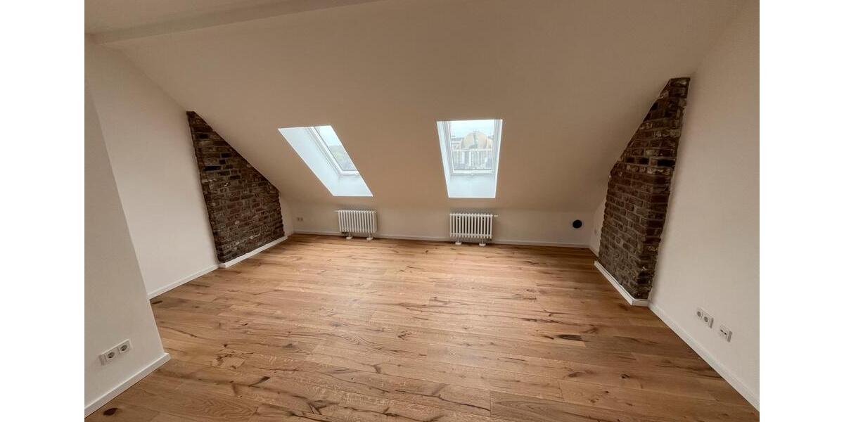 Maisonettenwohnung Köln Ehrenfeld - 3 Zimmer, 102 m&sup2;, 2.080&euro; | Angebot:26322753