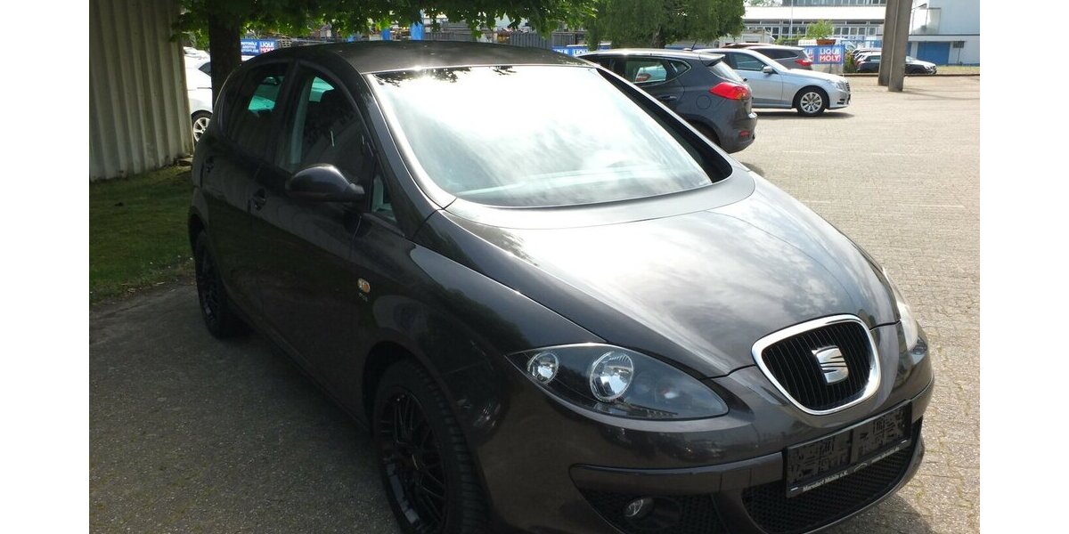 Seat Altea STYLE NAVI AHK PARKPILOT neuer Zahnriemen 162.222 km 4.500 &euro; Köln 50858