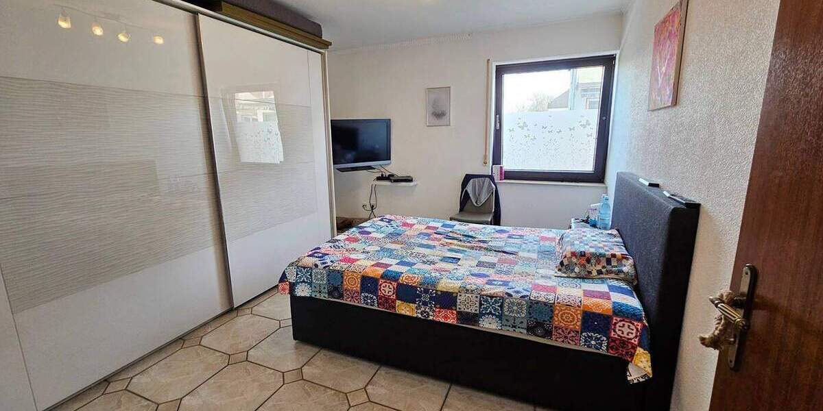 Mehrfamilienhaus, Wohnhaus Leverkusen / Lützenkirchen Quettingen - 8 Zimmer, 234 m&sup2;, 649.000&euro; | Angebot:24517355