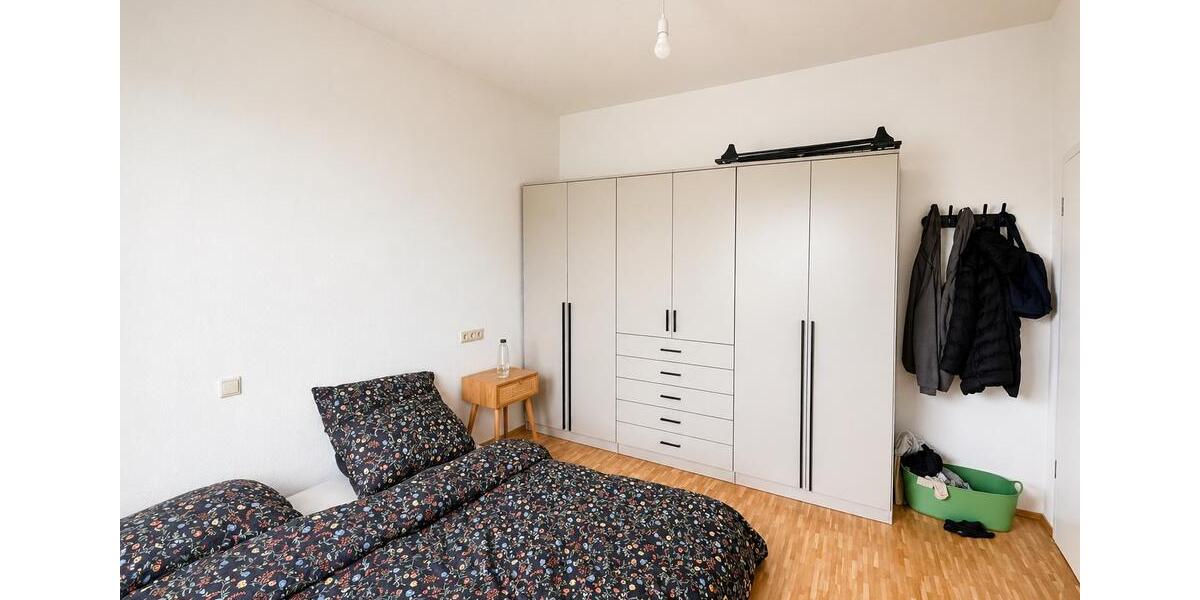 Dachgeschoßwohnung Köln Kalk - 2 Zimmer, 53 m&sup2;, 990&euro; | Angebot:26317765