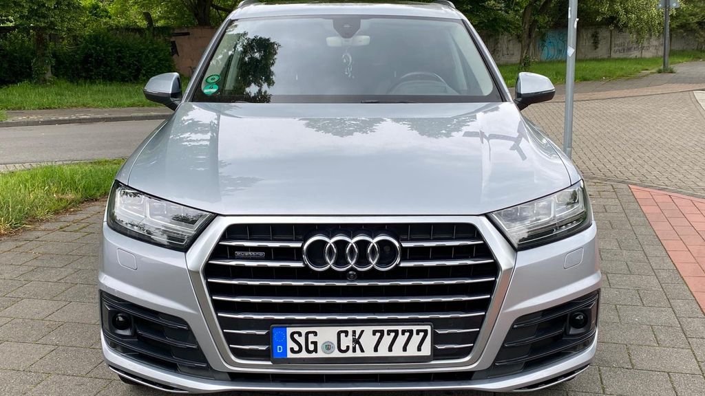 Audi Q7 98.000 km 34.900 &euro; Köln 51105