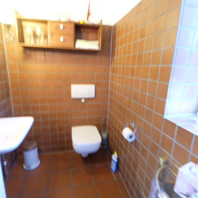 luxuriöses Fachwerk-Mehrgenerationenhaus oder Doppelhaus in Rösrath mit großzügigem Grundstück- weitere Bebauung denkbar!