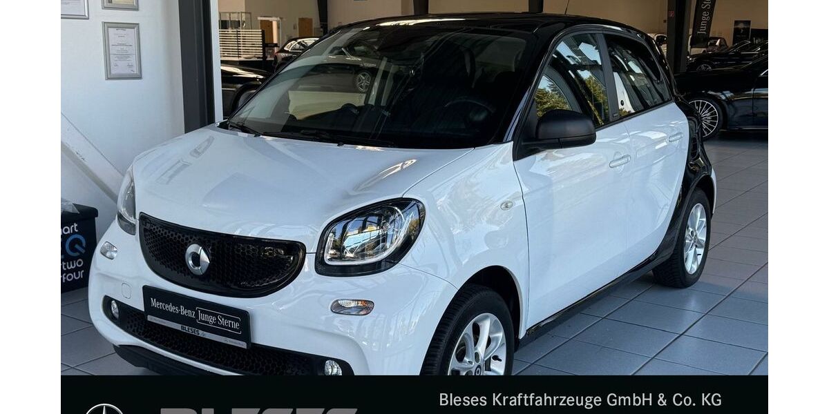 Smart ForFour 32.905 km 15.900 &euro; Köln-Deutz 51105