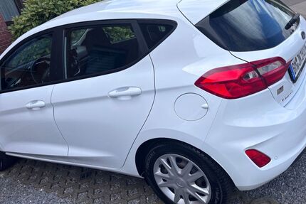 Ford Fiesta 58.250 km 10.450 &euro; Frechen 50226