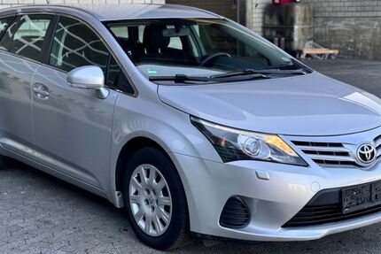 Toyota Avensis 97.500 km 9.850 &euro; Bornheim 53332