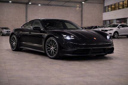 Porsche Taycan 7.950 km 68.950 &euro; Köln 50674