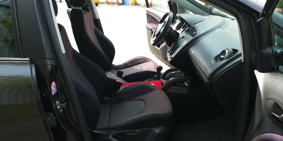 Seat Altea STYLE NAVI AHK PARKPILOT neuer Zahnriemen 162.222 km 4.500 &euro; Köln 50858