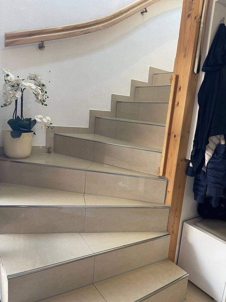Modernisierte Doppelhaushälfte mit einer Praxis in Troisdorf Altenrath
