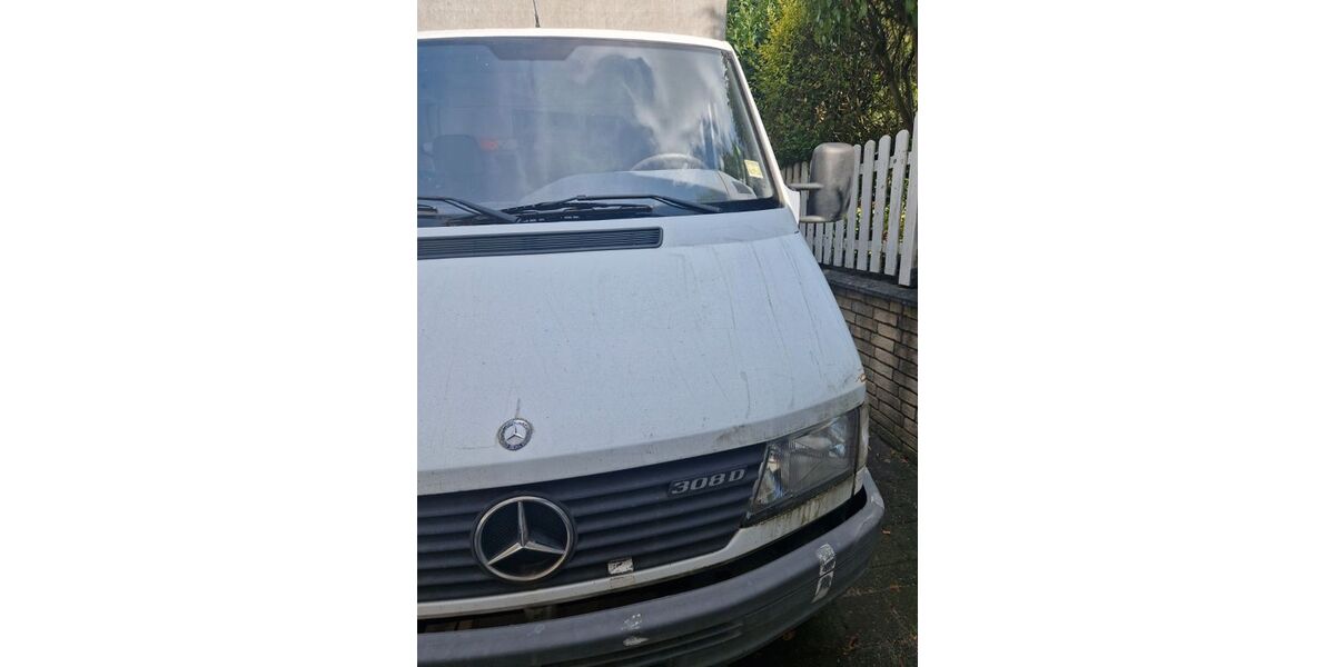 Mercedes-Benz Sprinter 139.000 km 4.500 &euro; Rösrath 51593