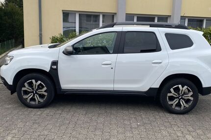 Dacia Duster 99.321 km 17.000 &euro; Köln 51107