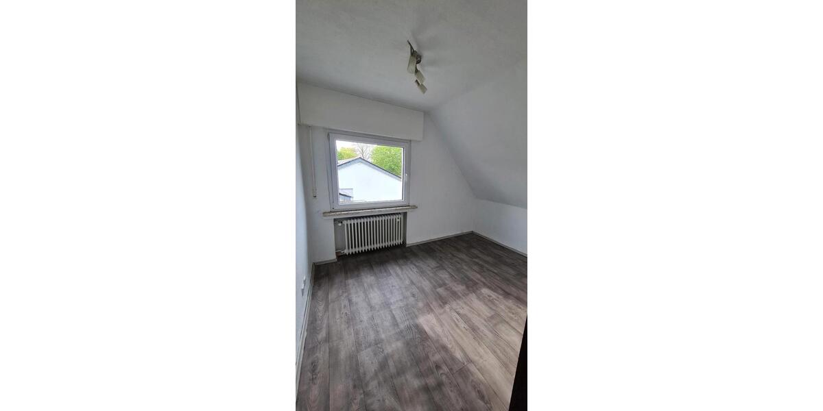 Etagenwohnung Troisdorf Bergheim - 3 Zimmer, 57 m&sup2;, 900&euro; | Angebot:26024005