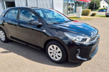 Kia Rio 100.000 km 6.950 &euro; Brühl 50321
