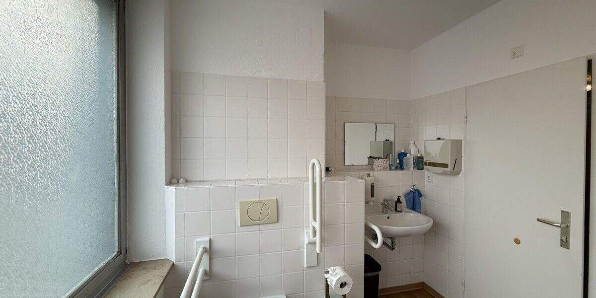 Gewerbeobjekt Siegburg - 4 Zimmer, 104 m&sup2;, 1.300&euro; | Angebot:25165365