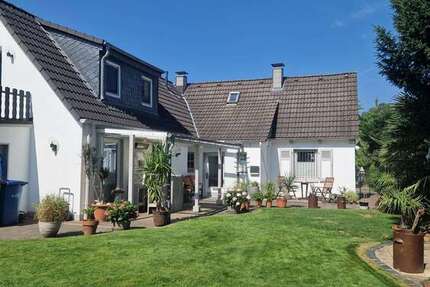 Haus zum Kaufen in Leverkusen 585.000 € 165 m² 5 zimmer