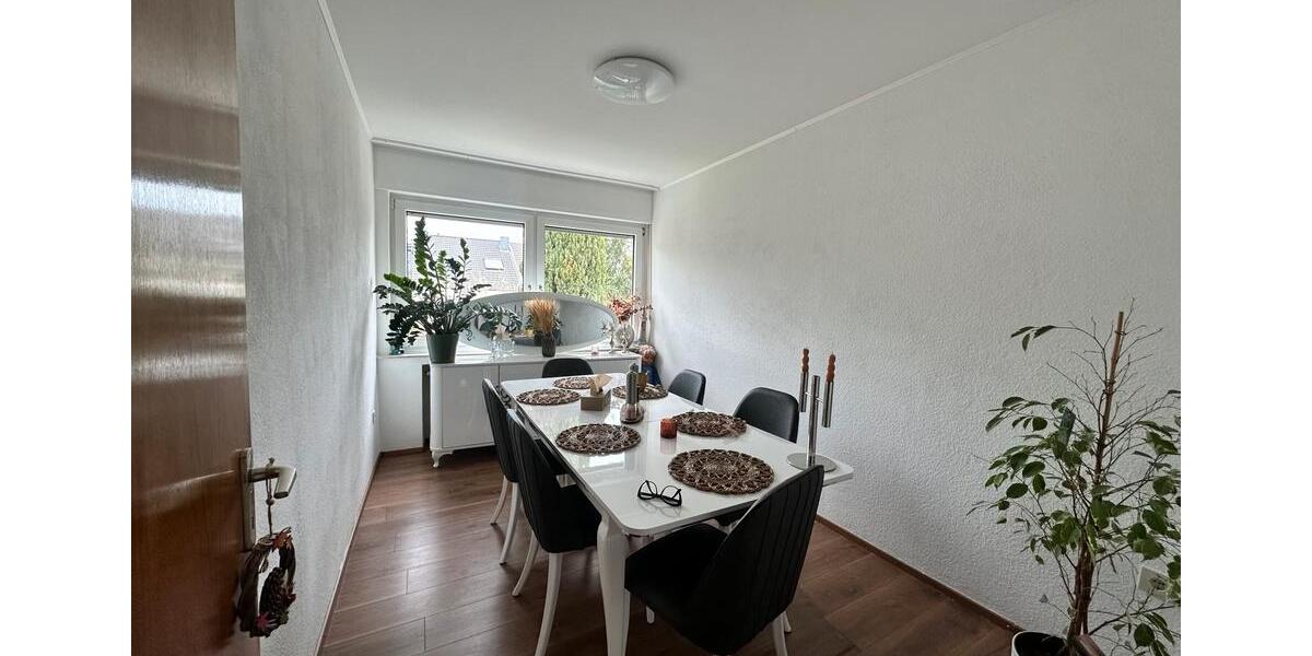 Etagenwohnung Köln Heimersdorf - 3 Zimmer, 74 m&sup2;, 1.240&euro; | Angebot:26039388