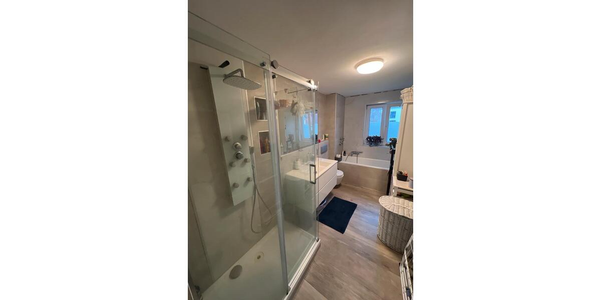 Etagenwohnung Köln Nippes - 3 Zimmer, 98 m&sup2;, 365.000&euro; | Angebot:26765894