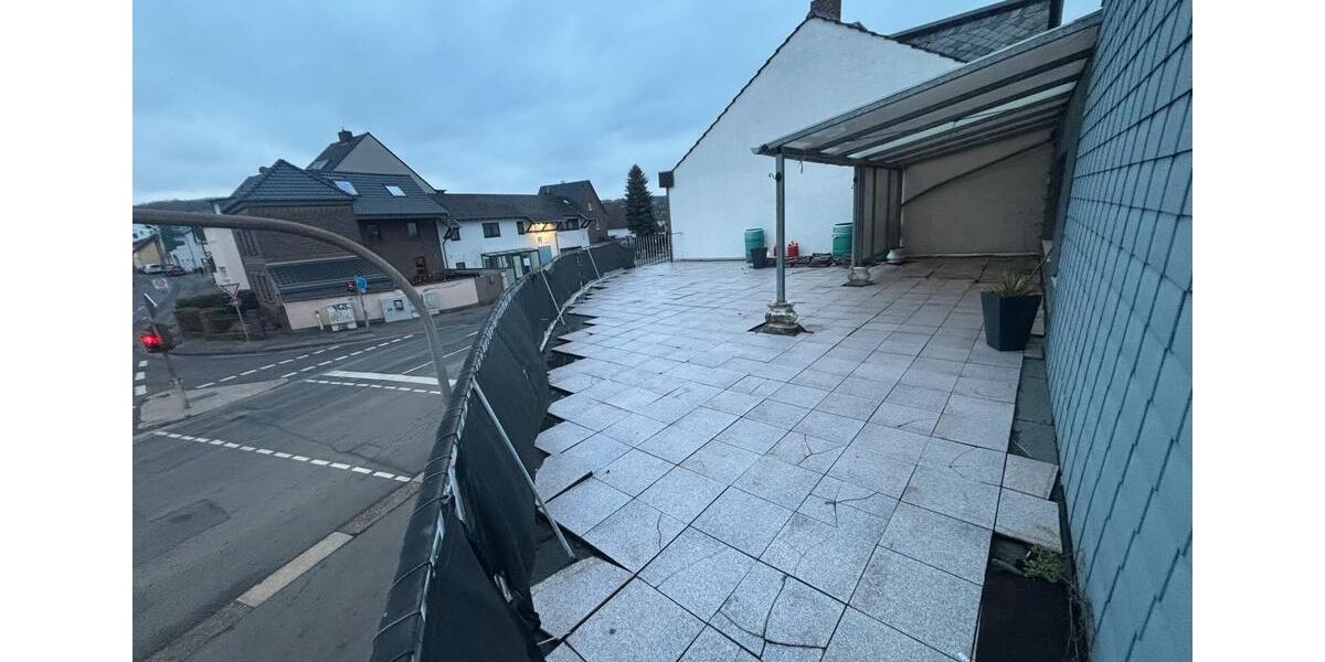 Einfamilienhaus Bornheim - 3 Zimmer, 100 m&sup2;, 1.500&euro; | Angebot:24842314